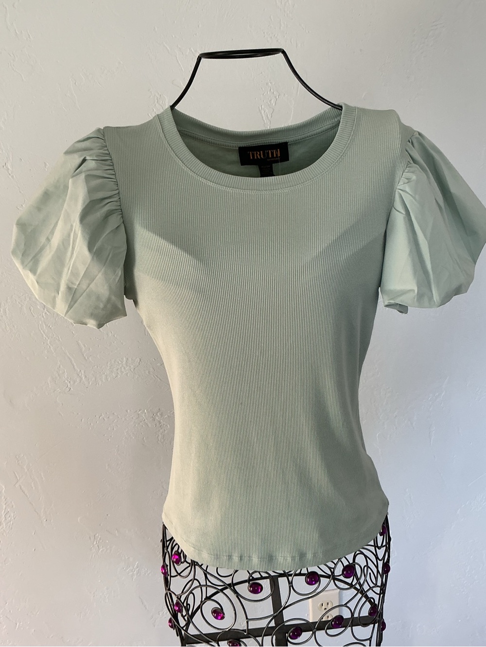NWT TRUTH Sage Green Puff Sleeve Ribbed Tee